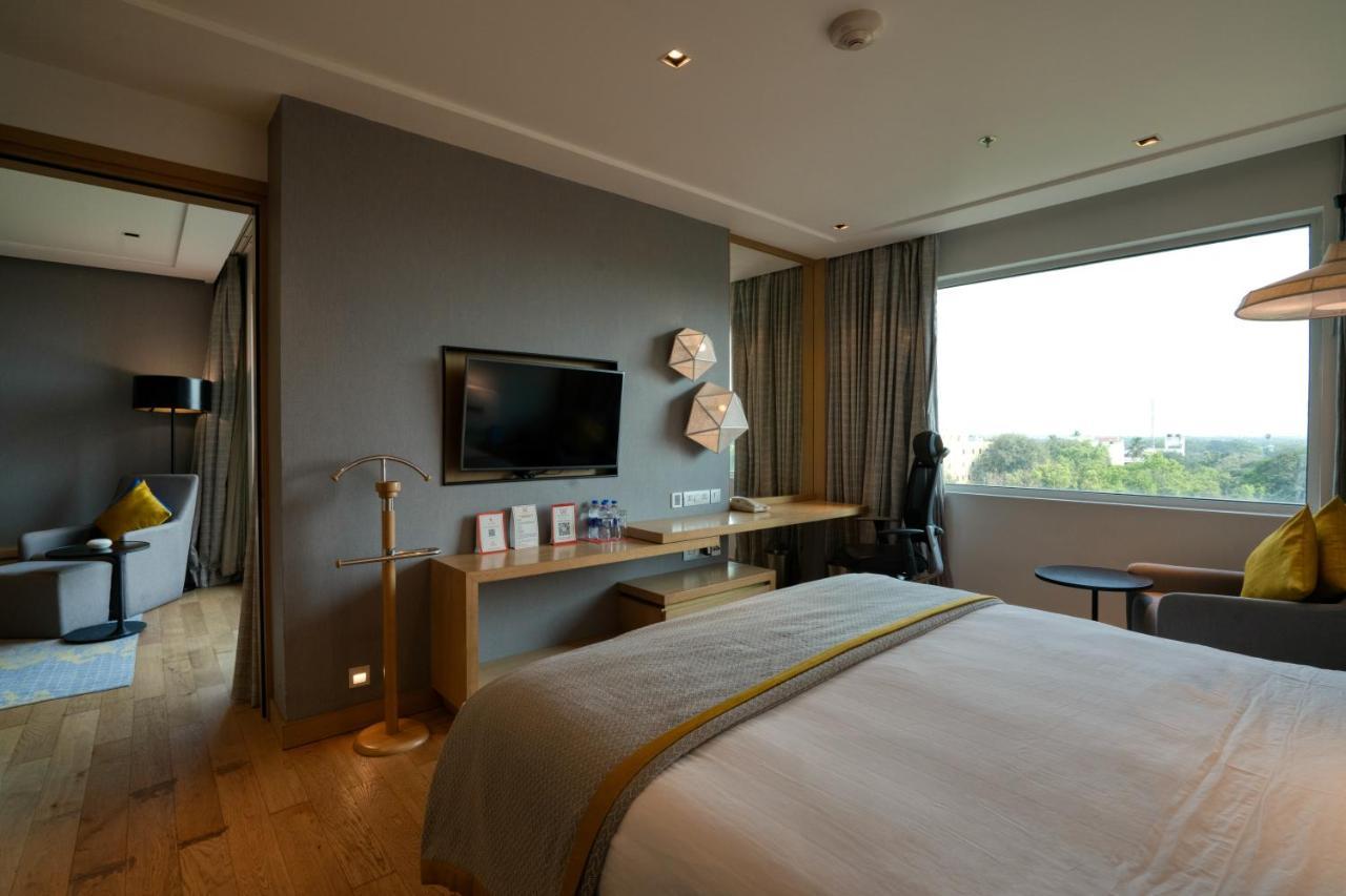 Welcomhotel By Itc Hotels, Racecourse, Коимбатур Экстерьер фото A suite at the hotel