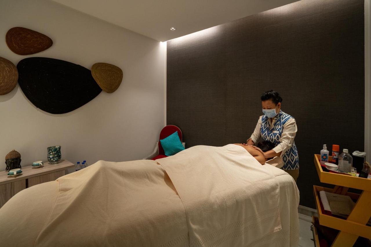 Welcomhotel By Itc Hotels, Racecourse, Коимбатур Экстерьер фото Thai massage