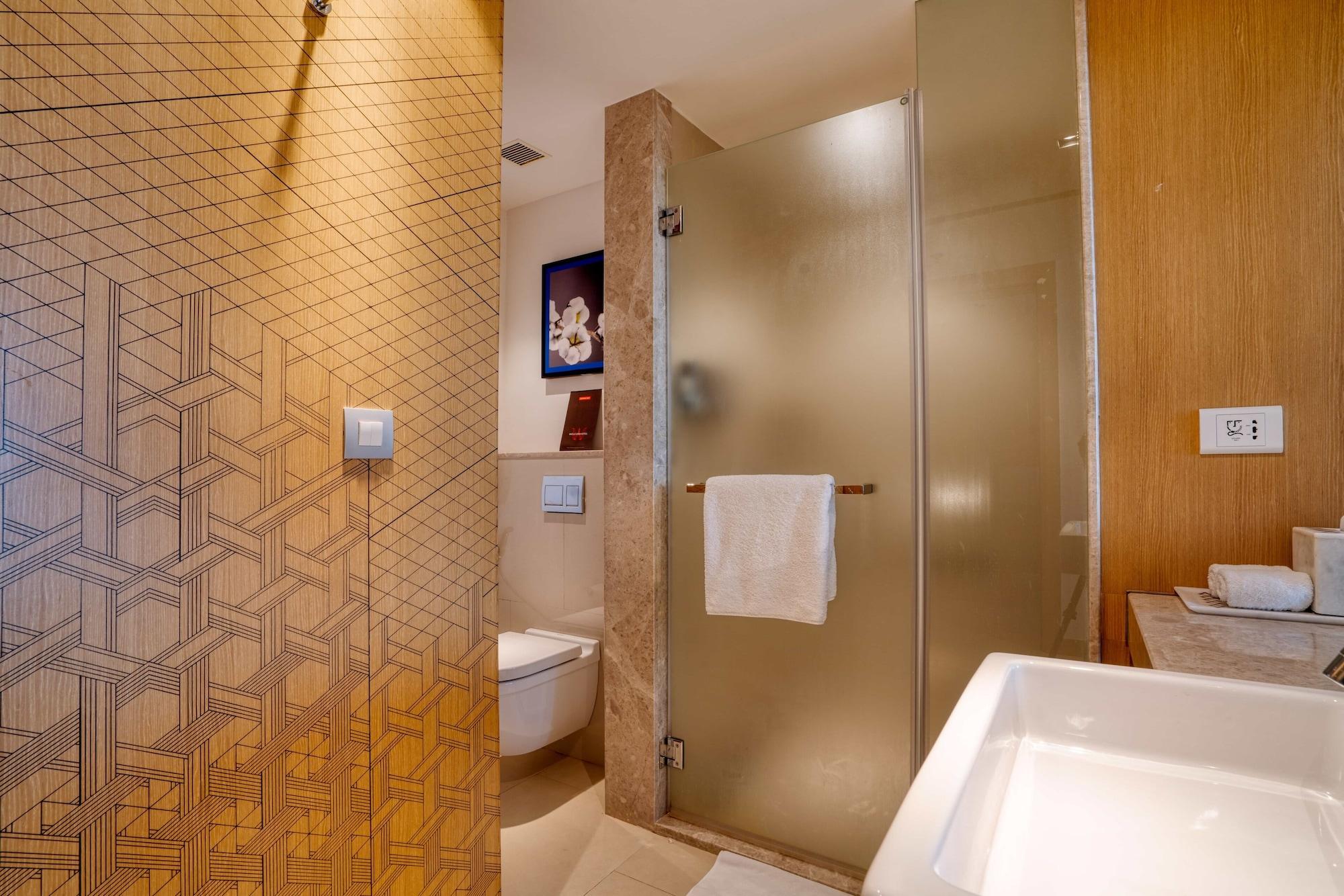 Welcomhotel By Itc Hotels, Racecourse, Коимбатур Экстерьер фото A shower enclosure