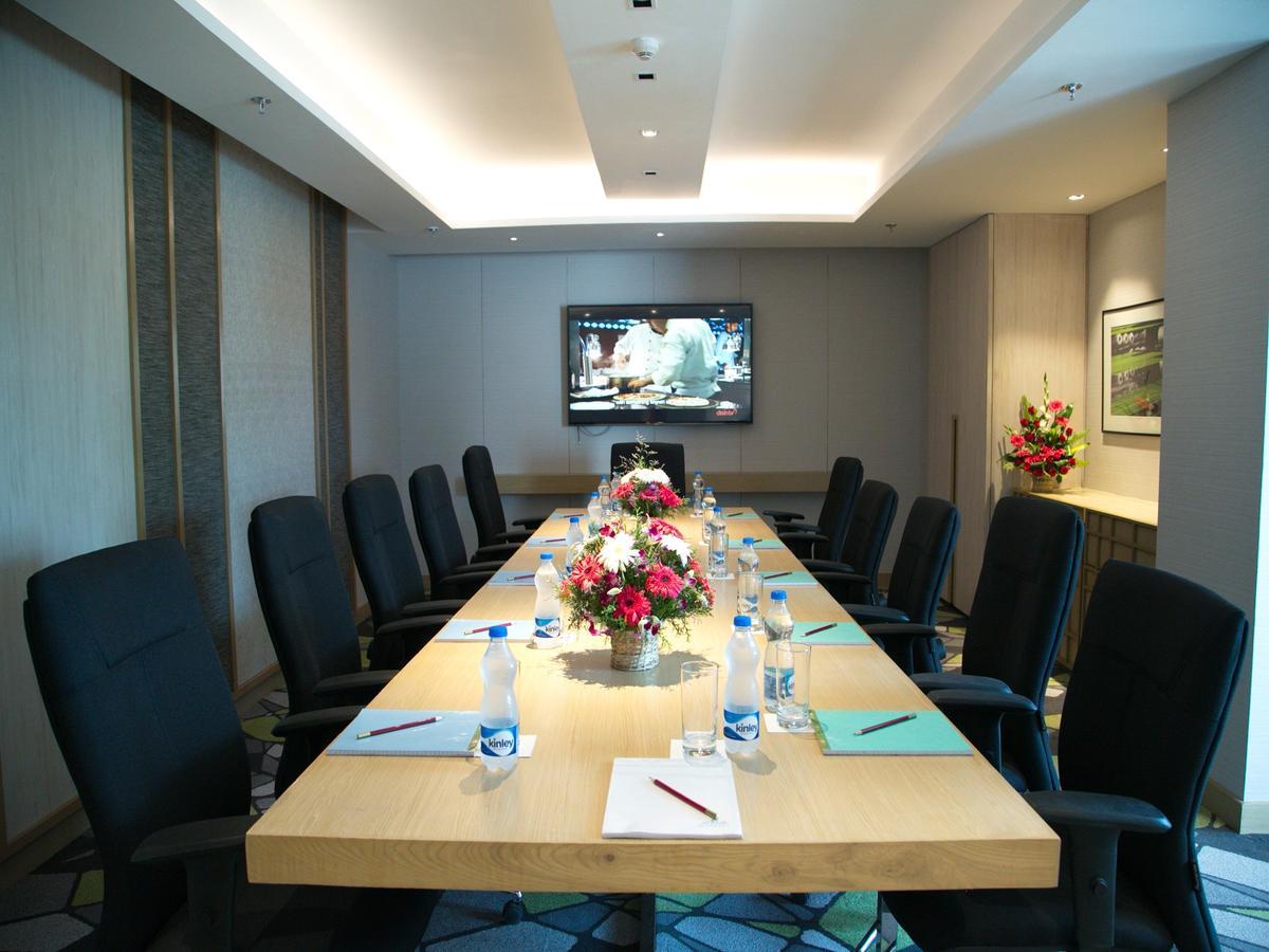 Welcomhotel By Itc Hotels, Racecourse, Коимбатур Экстерьер фото A meeting room at a hotel