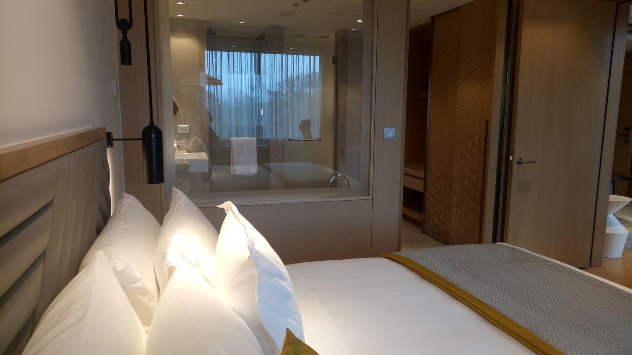 Welcomhotel By Itc Hotels, Racecourse, Коимбатур Экстерьер фото A room at the hotel